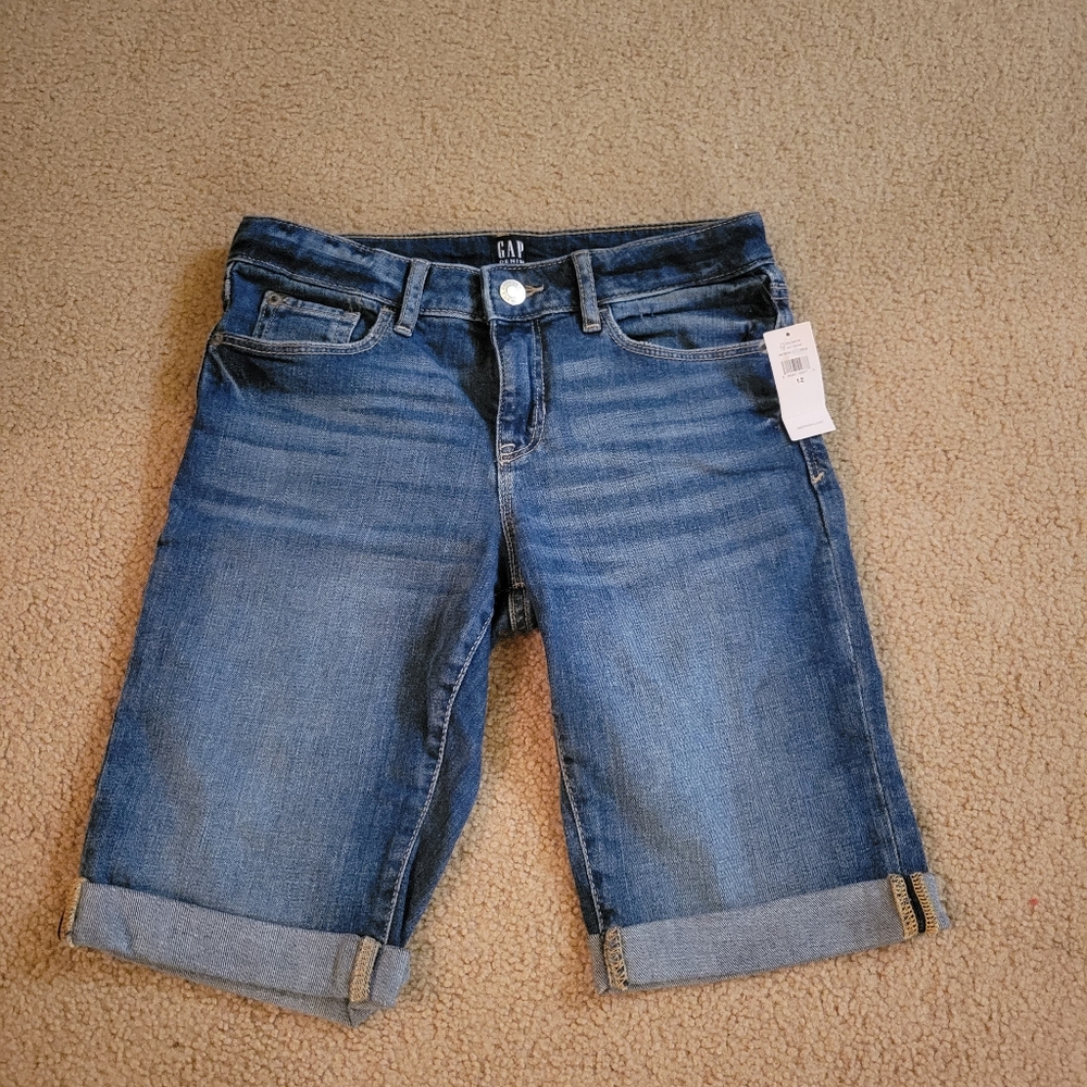 Gap bermuda shorts